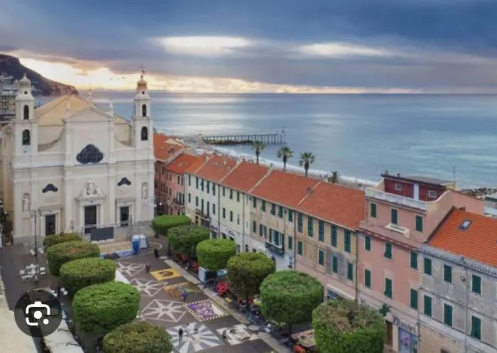 Casa Della Stazione A 100m Dal Mare, Spazio Per Bici Apartamento Pietra Ligure